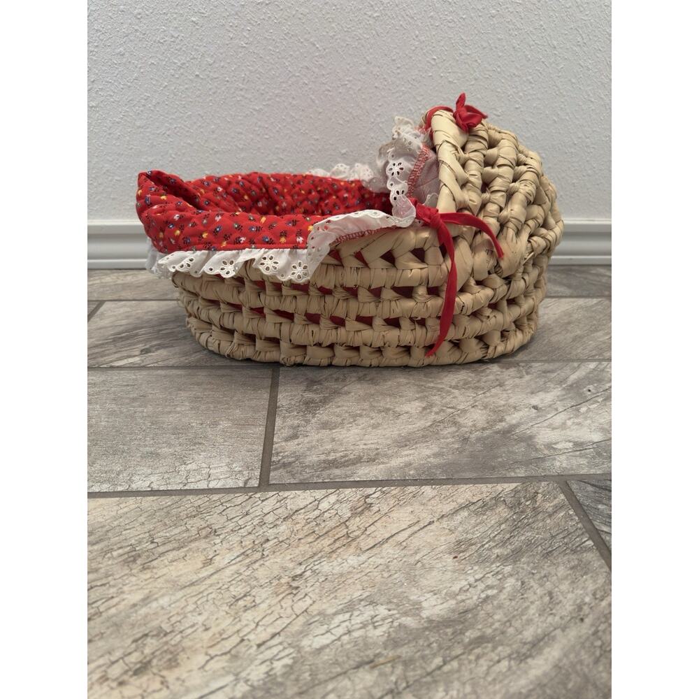 Wicker Doll Cradle Basket 16” Red Floral Liner Lace Baby Doll Bed Vintage Style - Picture 2 of 10